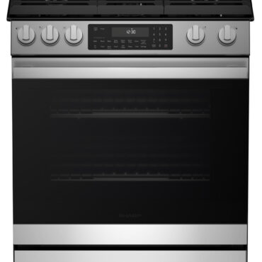 Slide-In Range with Air Fry (SSG3065JS) Head On Tilted