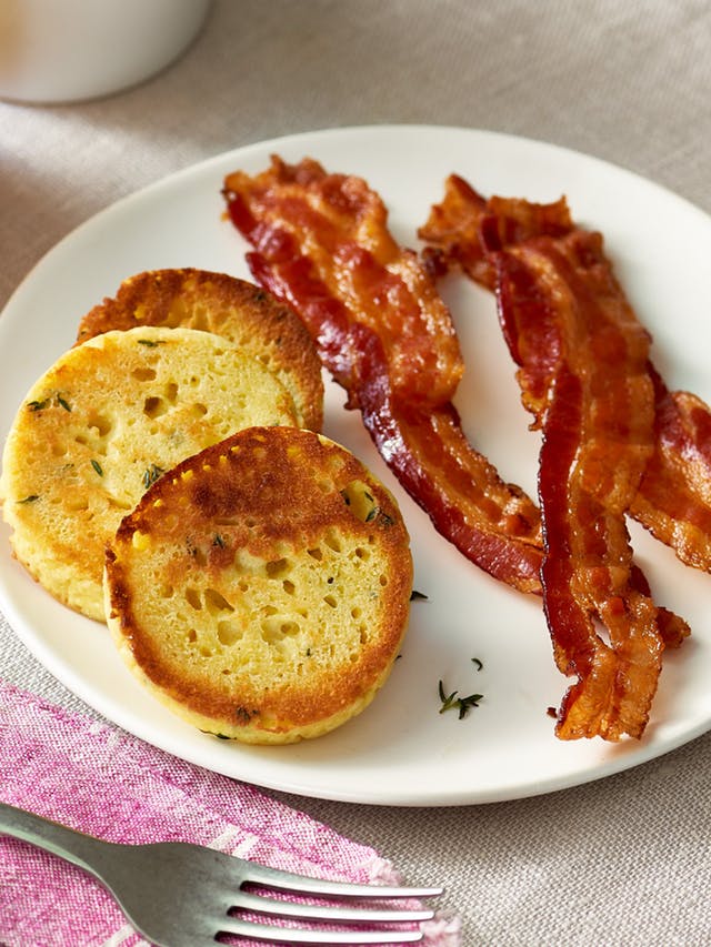 keto bread and bacon on a plate
