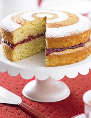 Sponge Cake with raspberry on a cake tray