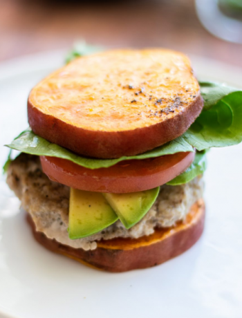 Sweet potato sandwhich with tomatoe.