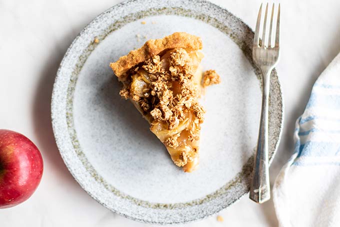 Slice of apple pie on a plate