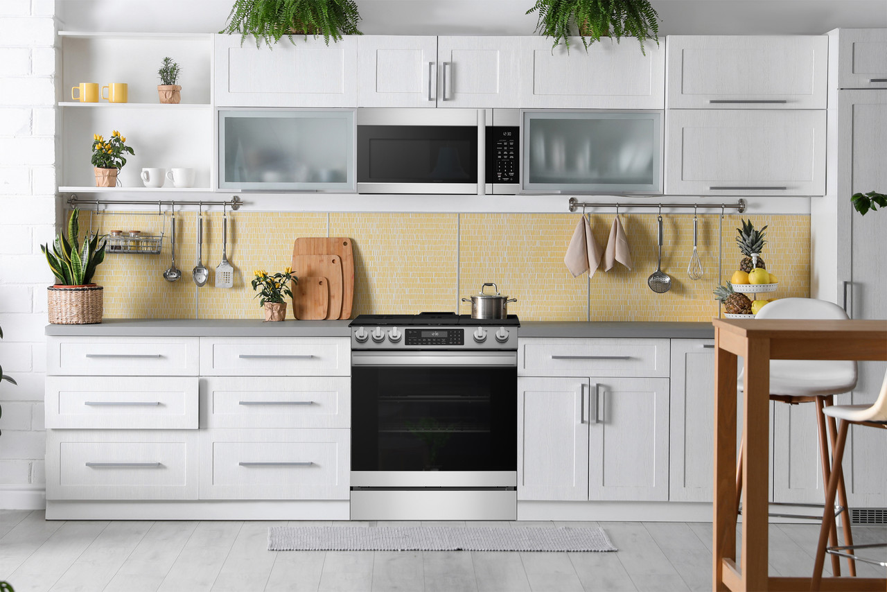 Slide-In Range with Air Fry (SSG3065JS) Lifestyle