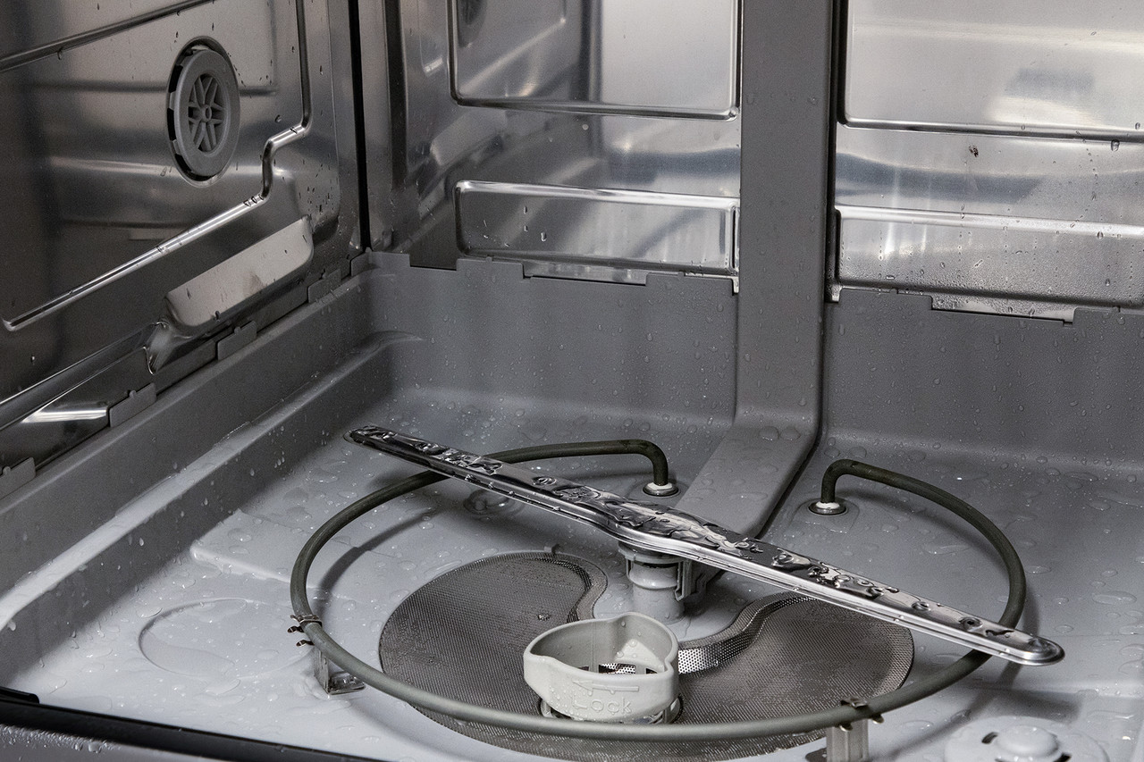 24 in. Slide-In Stainless Steel Hybrid Dishwasher (SDW6506JS) interior washer