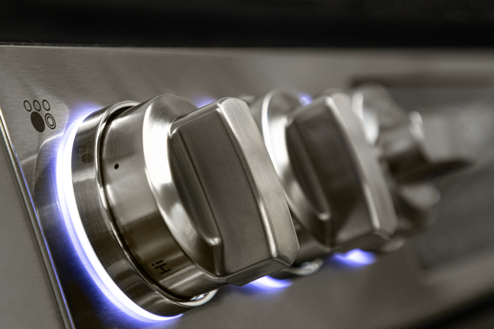 Advantages and Benefits of a Slide-In Range