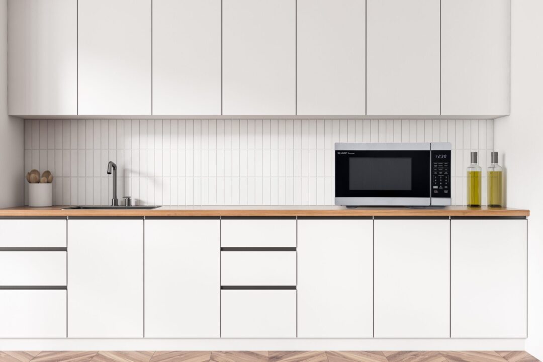 Countertop microwave lifestyle image