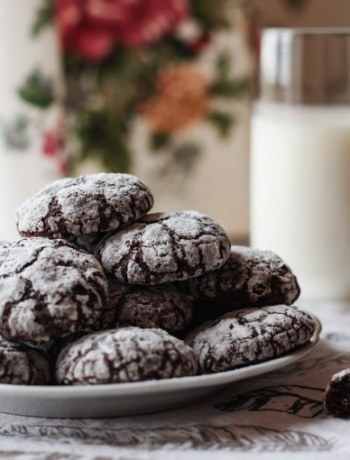 image of cookies on a plate