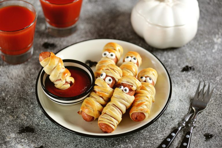 Halloween recipe round up on Simply Better Living's blog.
