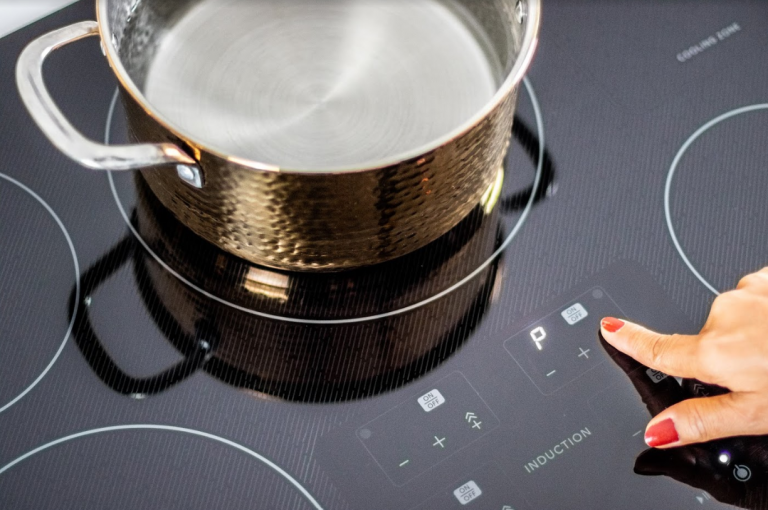 Boiling a pot of water on a Sharp induction cooktop