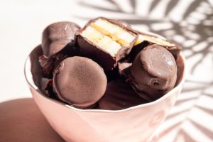 Frozen Dark Chocolate Peanut Butter Banana Bites from the Mindful Work-from-Home Snack Ideas recipes